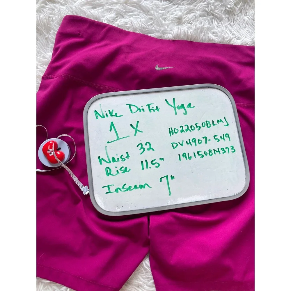 Nike Yoga Dri-FIT 7